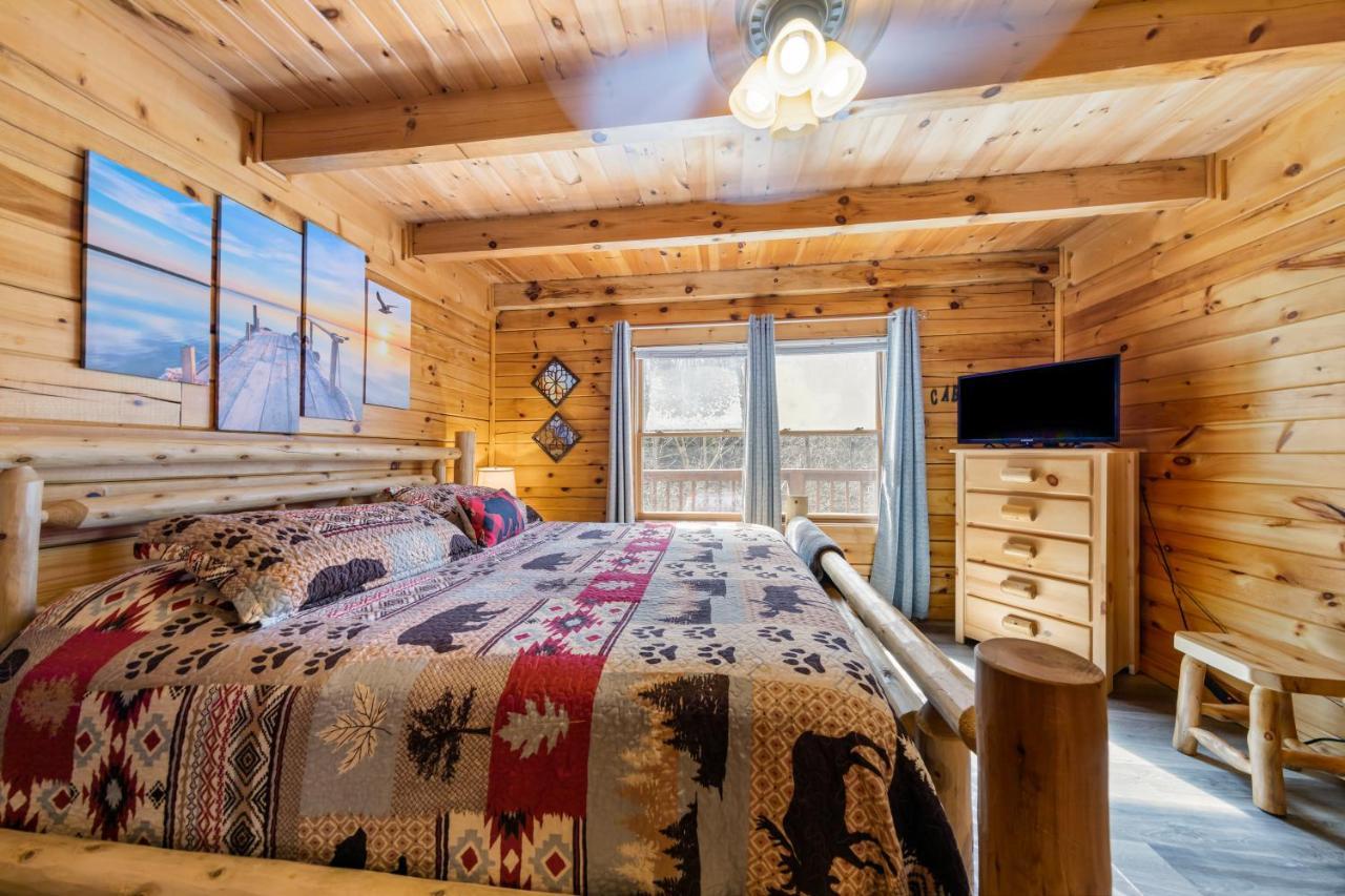 Serenity, A Rustic Log Cabin Retreat Sevierville Exteriér fotografie